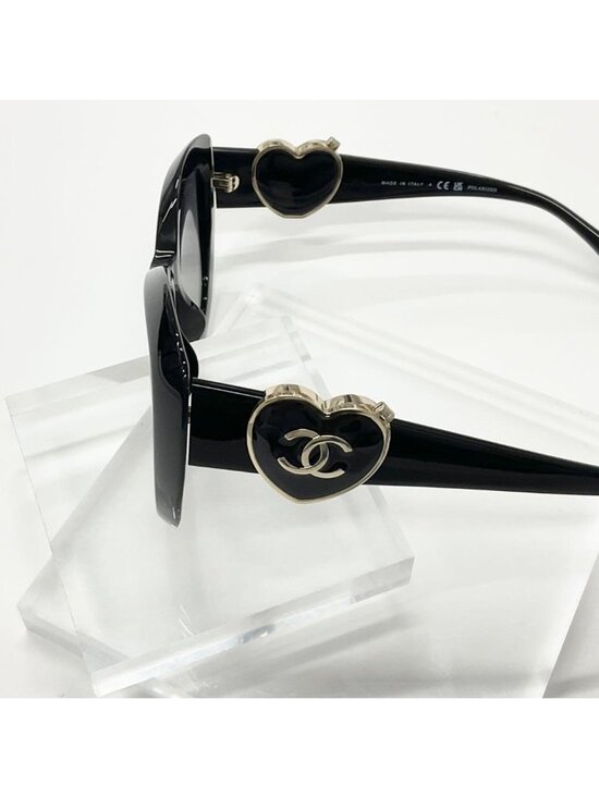 Chanel Sunglasses Coco Mark Heart Mirror Eyewear Black main image 5